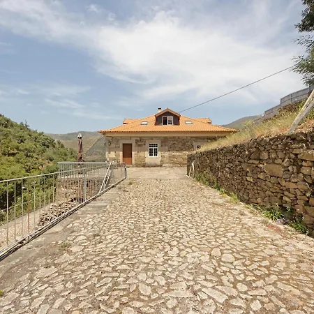 펜션 Casa Do Riacho - Douro 아마마